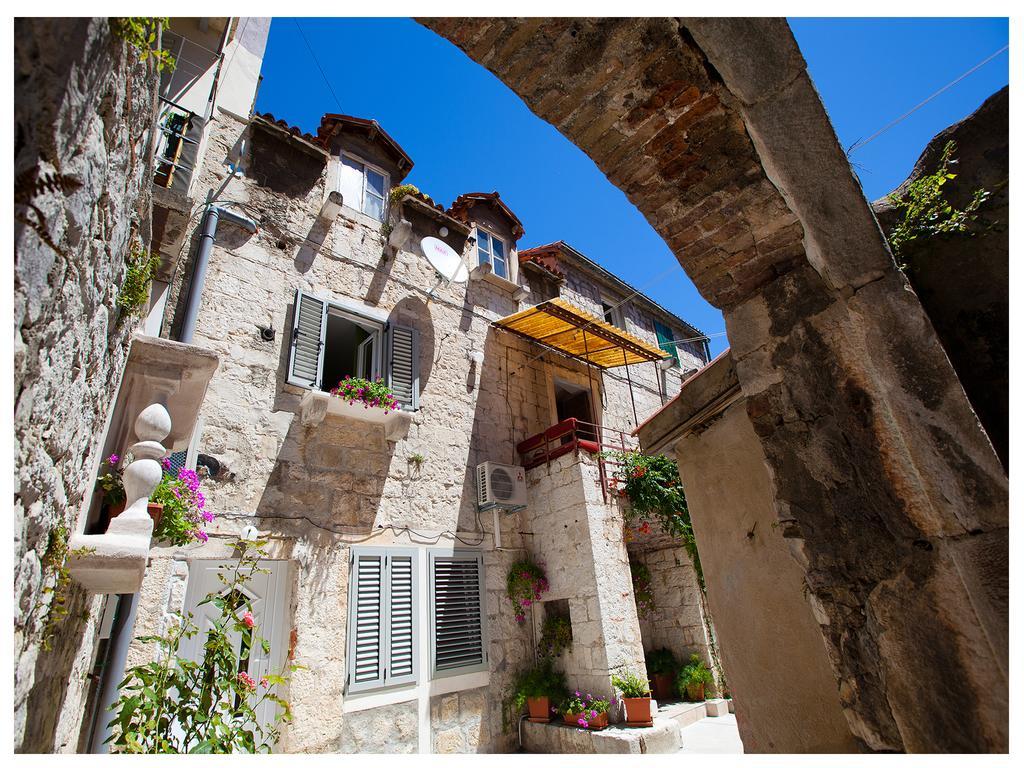 "Skalinada" Apartments In The Heart Of Split Room photo